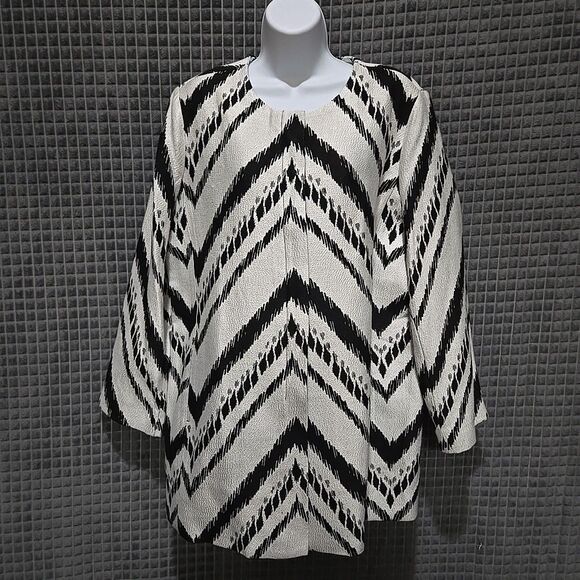 Long Black White Zip Jacket Chicos 2 SzLg Tweed Stripe Zebra Artsy Boho Chic NWT - Picture 1 of 16